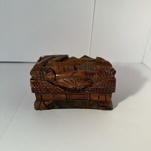 antique hand carved "Roatan" trinket box real wood beautiful design